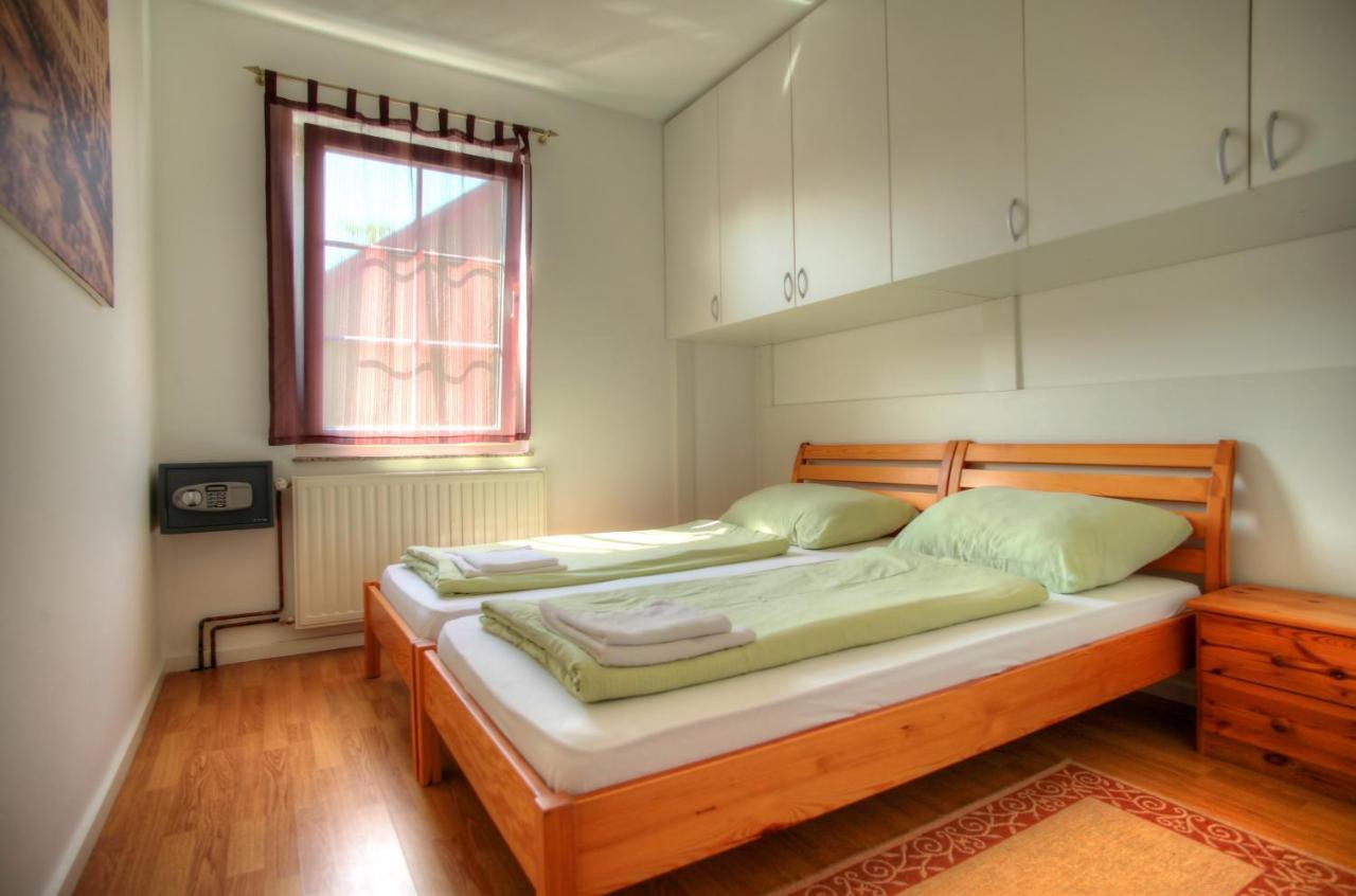 Bokun Apartments II Sisak Bagian luar foto