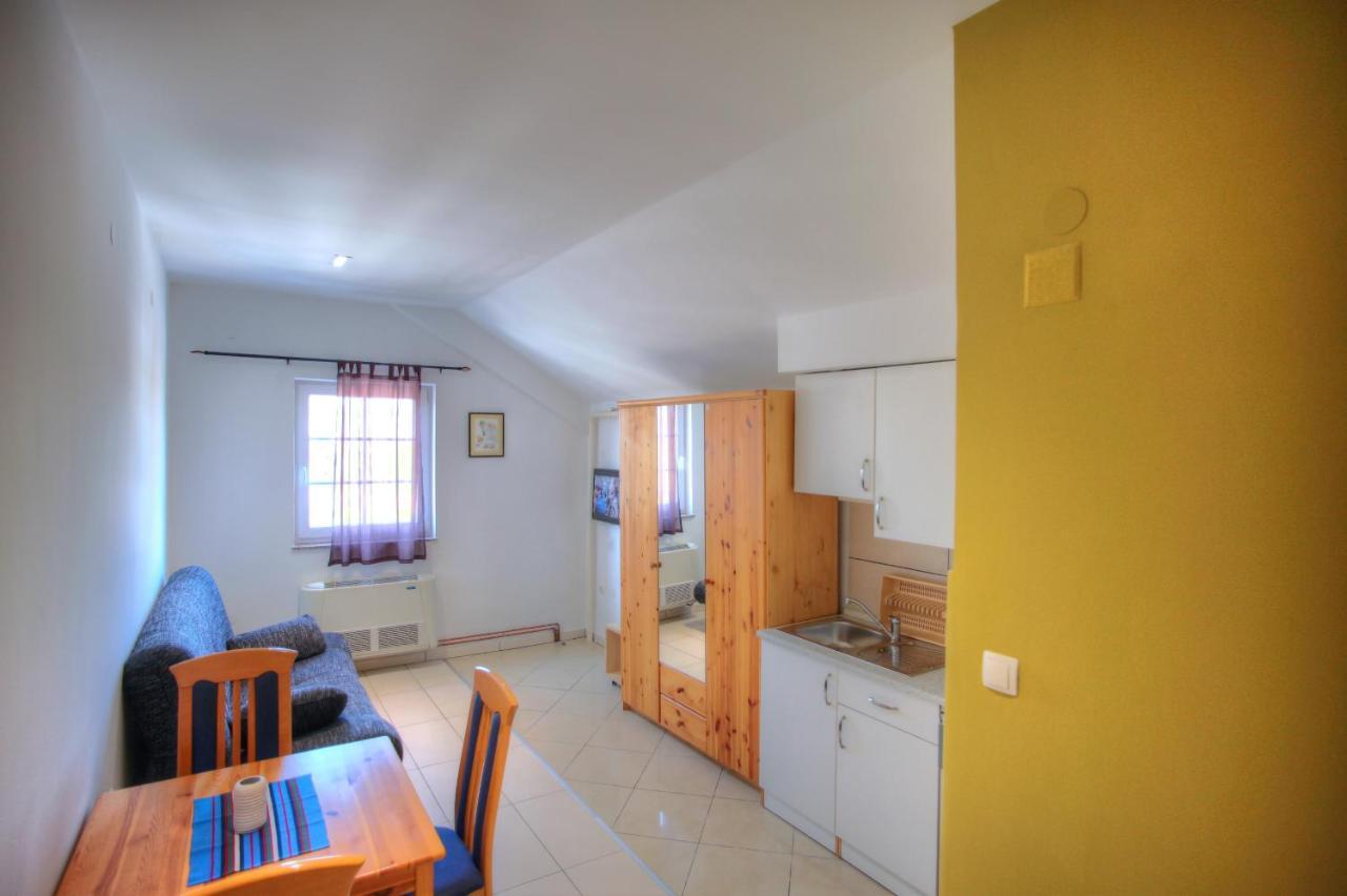 Bokun Apartments II Sisak Bagian luar foto